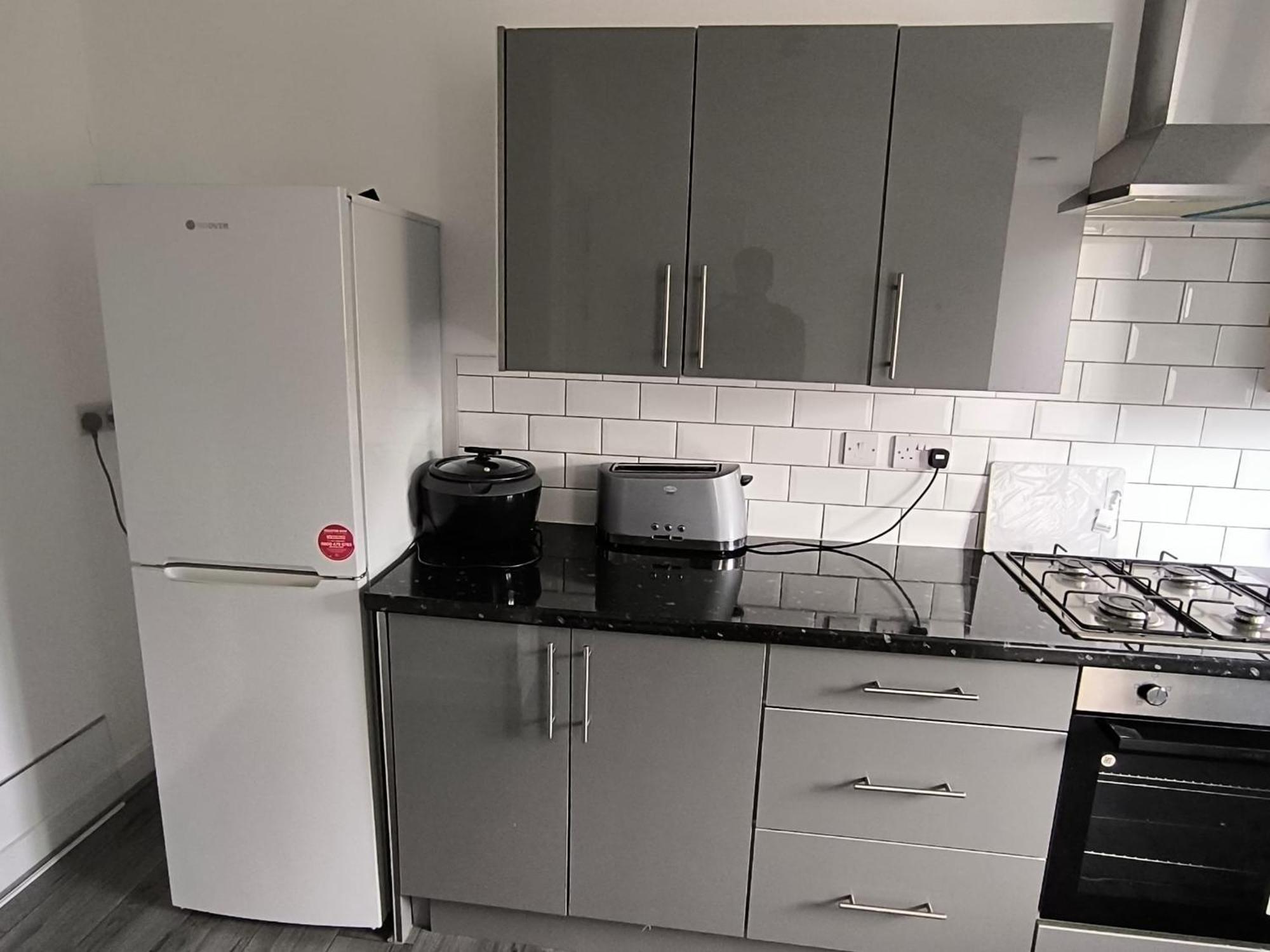 Spacious Full Home - Perfect For Families & Groups Oldbury  Buitenkant foto